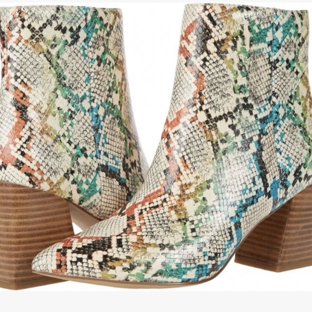 Steve Madden Envied Snake Print Chunky Heel Ankle Boot Cream Red Women's 9